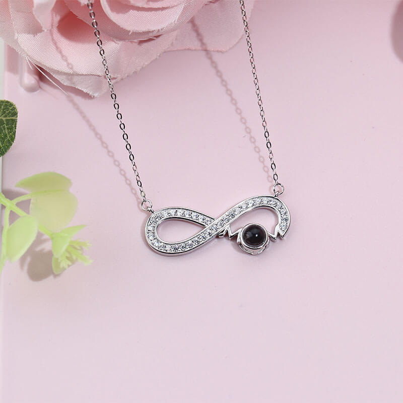 Custom projection necklace - infinity - OOOMG