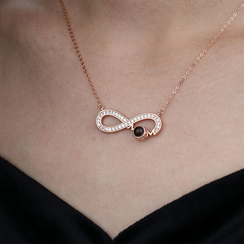 Custom projection necklace - infinity - OOOMG