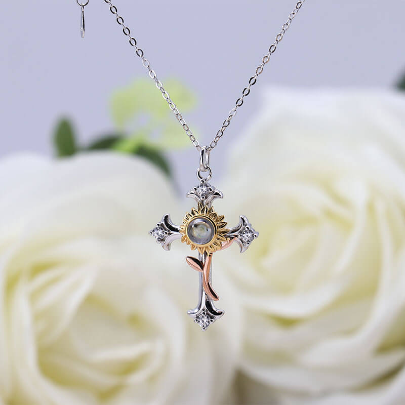 Personalized cross flower projection necklace - OOOMG