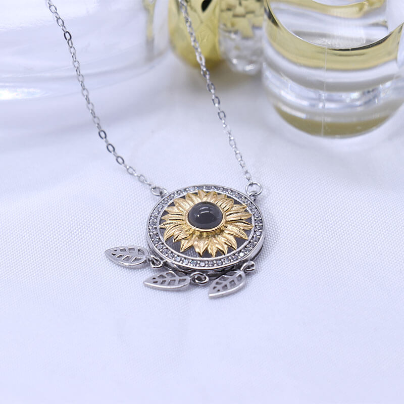 Personalized dream catcher flower projection necklace - OOOMG