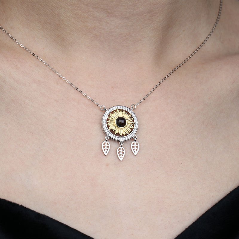 Personalized dream catcher flower projection necklace - OOOMG